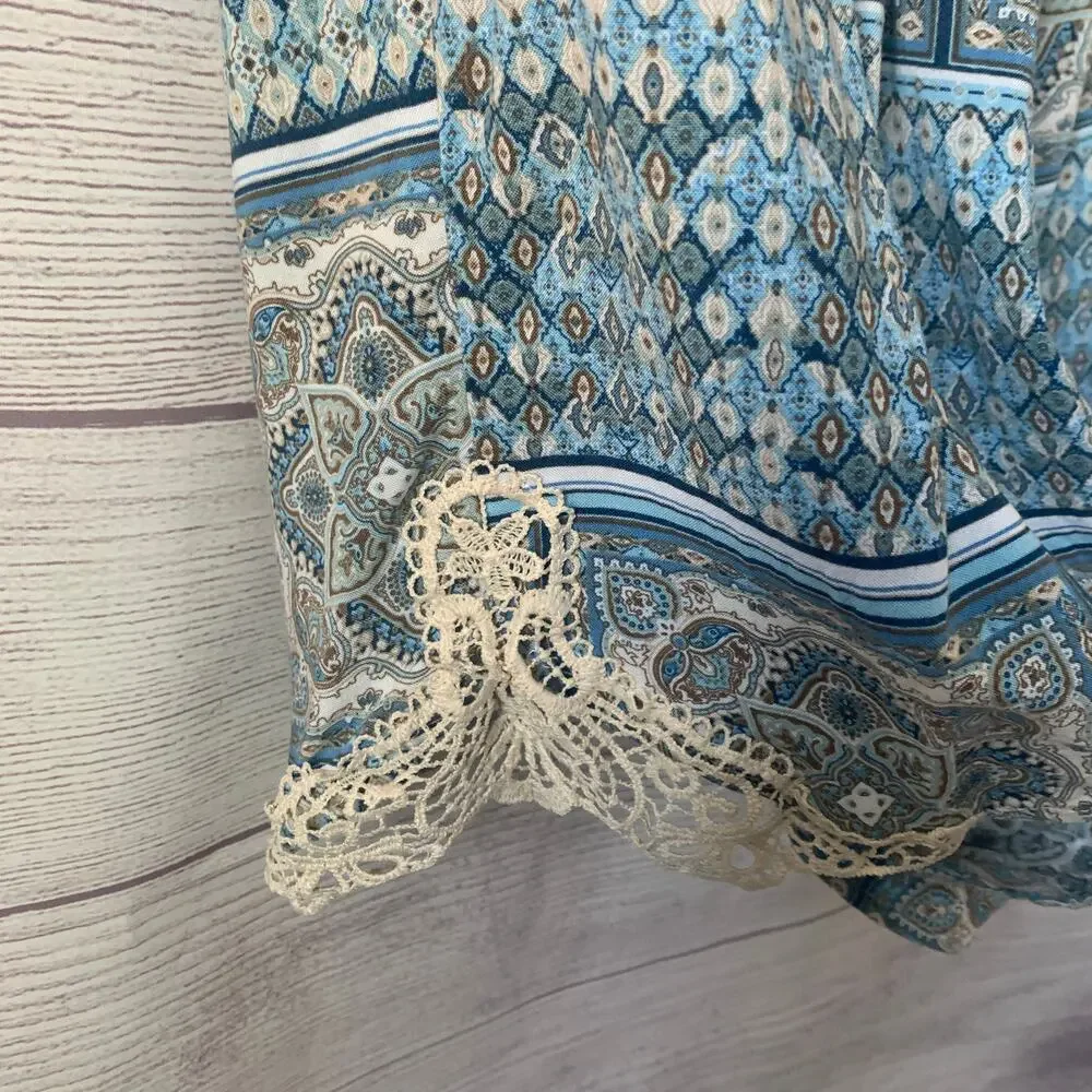 Alya Blue and Cream Paisley Medallion Romper with Crochet Lace Trim Size M